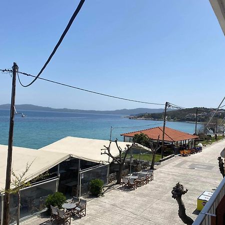 Diolkos Apartement Nea Roda Oda fotoğraf