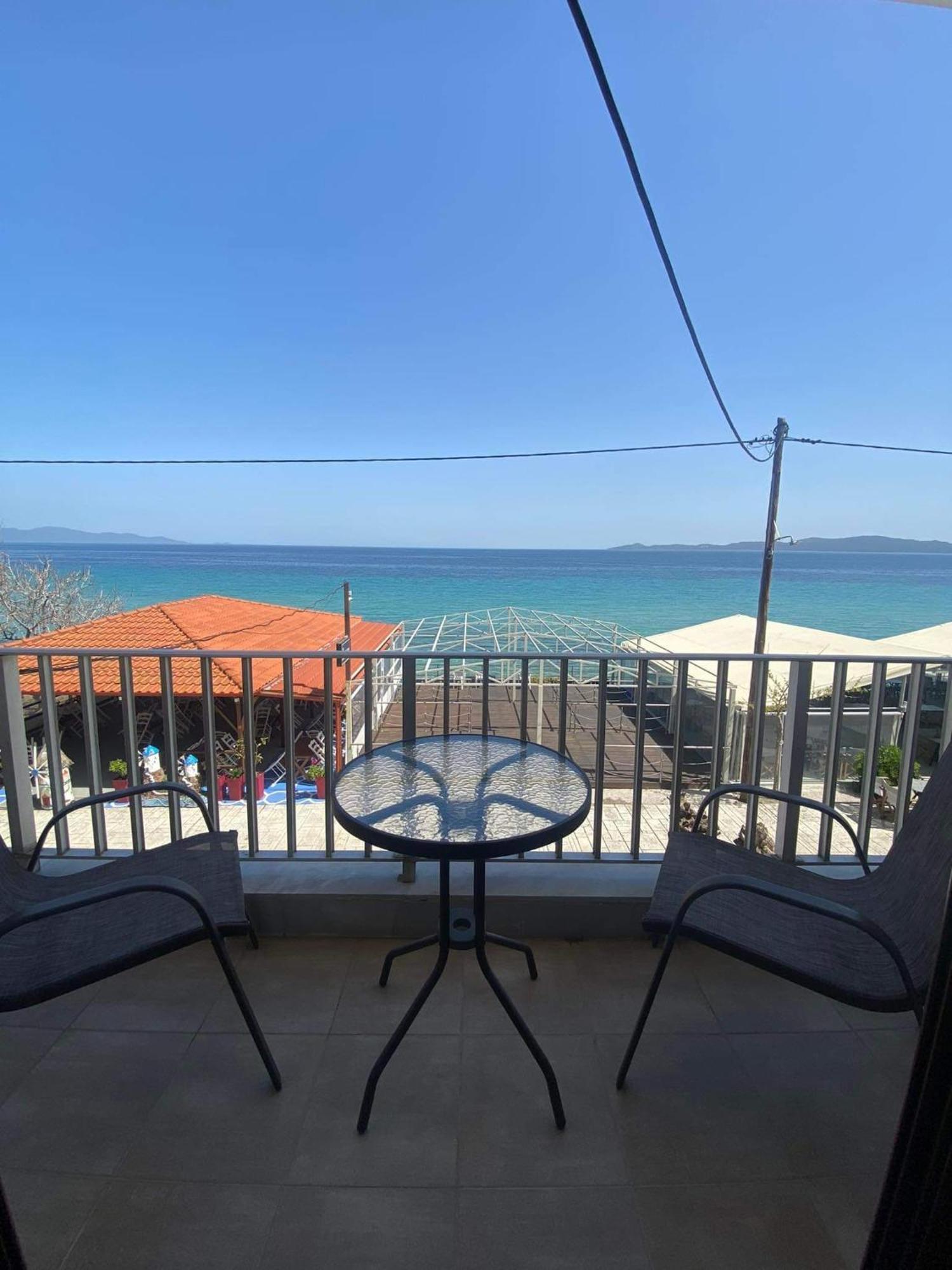 Diolkos Apartement Nea Roda Oda fotoğraf