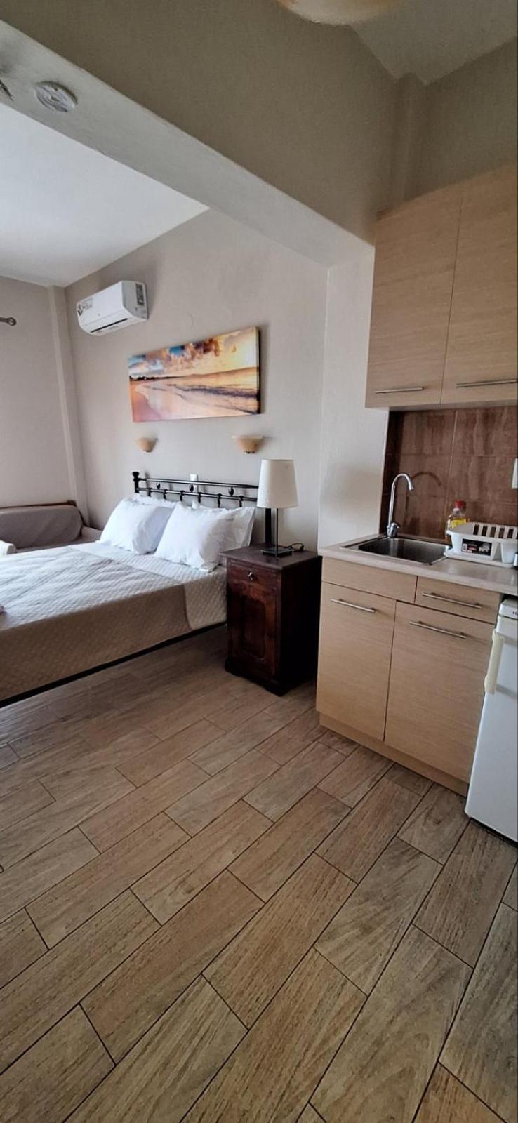 Diolkos Apartement Nea Roda Oda fotoğraf