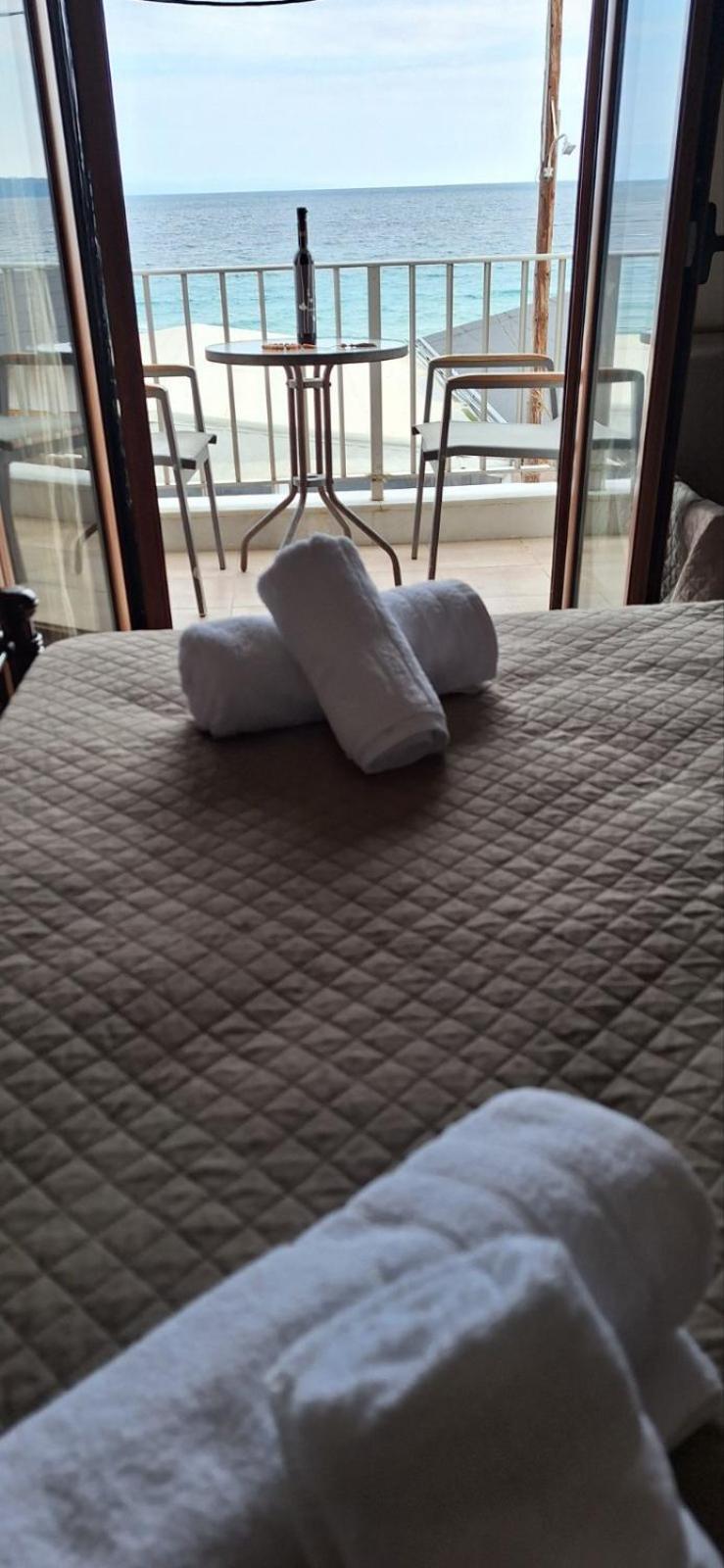 Diolkos Apartement Nea Roda Oda fotoğraf