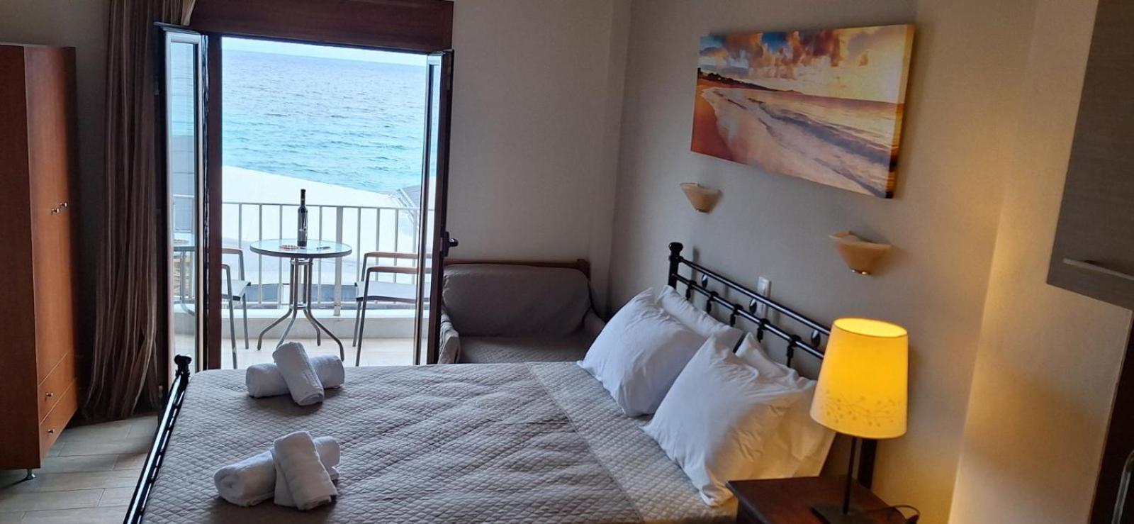 Diolkos Apartement Nea Roda Oda fotoğraf